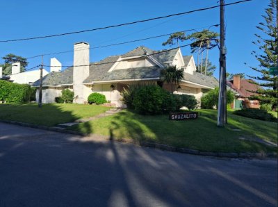 Vende casa en Mansa, Punta del Este de 4 dormitorios