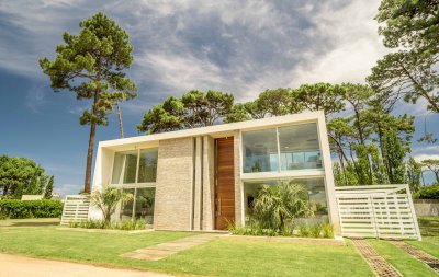Casa en Barrio Privado, Boulevard Park- Punta del Este 