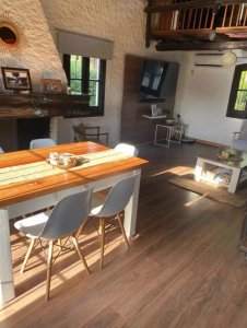 Vende casa en Mansa a metros del mar de 2 dormitorios.