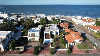 Hermosa casa en venta en zona de la península.