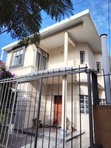 Venta casa Parque Batlle reciclada 4 dormitorios 4 baños barbacoa