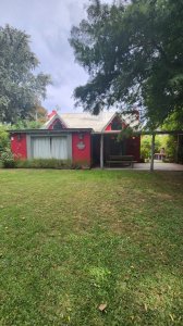 En venta casa de 4 dormitorios en el Tesoro, con galeria. 