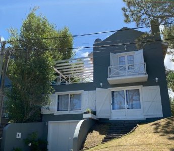 Casa en Montoya - La Barra en venta de 4 dormitorios.