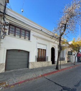Hermosa casa en Venta en el corazón de Salto. Zona centrica.