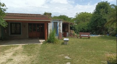 Vende casa en Altos del Pinar de 3 dormitorios.