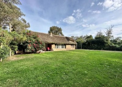 Vende casa en Punta del Este, de 6 dormitorios.