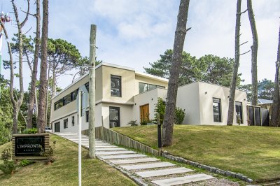 Casa ideal de 4 dormitorios en suite en San Rafael Punta del Este.
