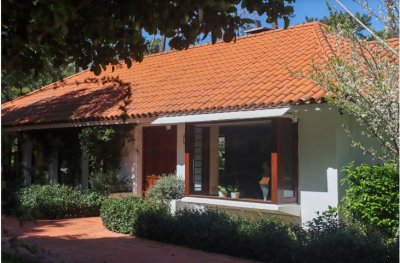 Vende casa en playa brava, Punta del Este