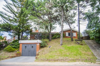 Casa Codigo #Muy linda casa en venta, ideal para vivir todo el año!!!!