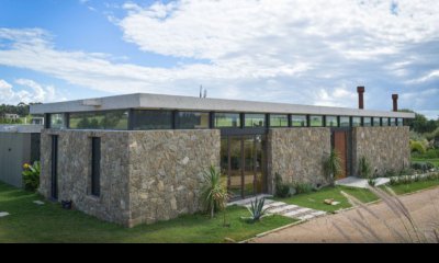 Vende casa de 4 dormitorios en Manantiales, Pueblo Mio