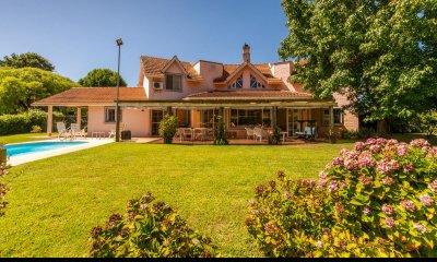 Casa en Punta del Este, Cantegril