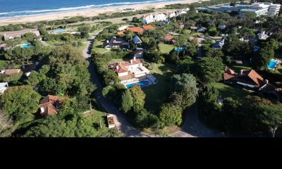 Casa en Venta de 5 dormitorios en el Golf , Punta del este , Playa Bravav