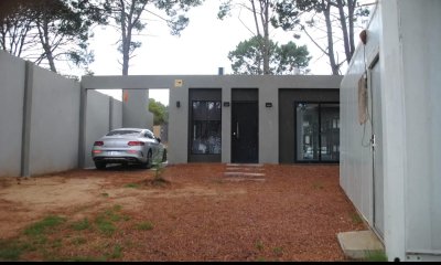 Casa de  2 dormitorios en Club del Lago, Punta del este