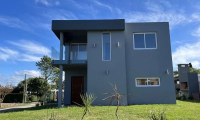 Casas a la Venta de 3 dormitorios en Playa Mansa , Punta del este