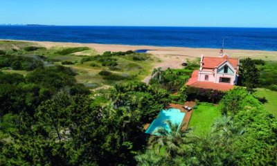 Espectacular casa sobre el Mar, gran oportunidad.