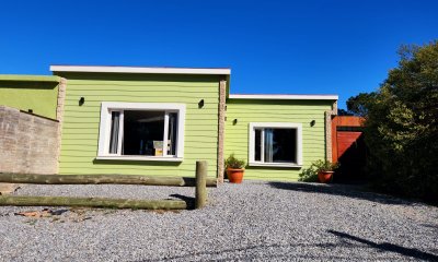 Vende Casa de 3 Dormitorios en Parque Burnett
