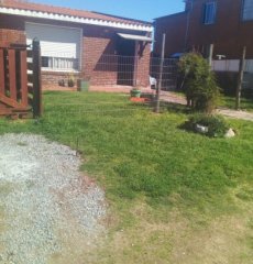 En venta casa en Altos de la Laguna de 4 dormitorios.