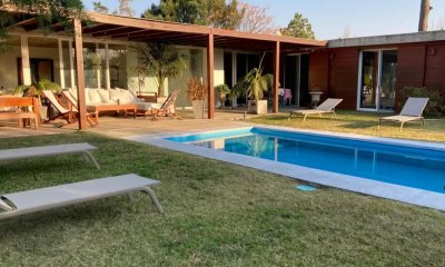 Casa moderna de 3 dormitorios en venta en Barrio Privado La Arbolada