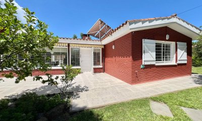 Vende Casa en Cantegril, Punta del Este de 3 dormitorios.