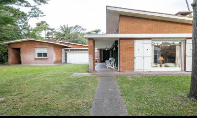 En venta casa en San Rafel de 4 dormitorios.