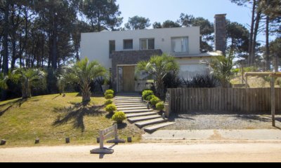 En venta casa de 4 dormitorios en Pinar del Faro.