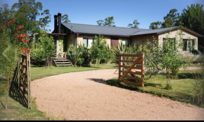 Casa de 3 dormitorios en El Tesoro - La Barra