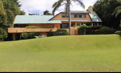 Casa de 7 dormitorios en venta.