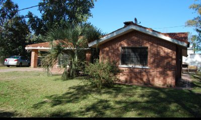 Venta Casa en La Barra de 3 dormitorios con parrillero