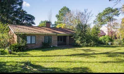 Casa en zona de Cantegril