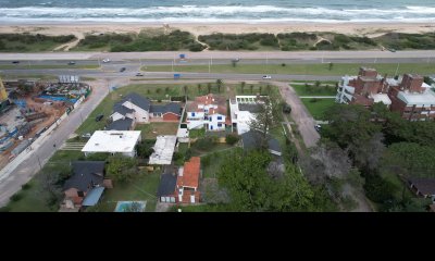Importante residencia frente al mar en venta.