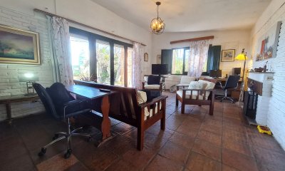 Casa en La Mansa: Tu Refugio Costero a Pasos de la Playa. Punta del Este