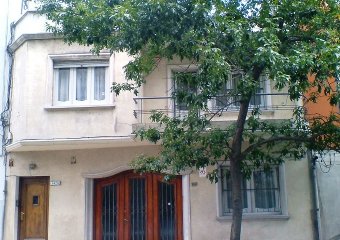 Venta en exclusiva gran casa centro, excelente ubicación, con renta.