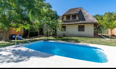 Hermosa vista y comodos espacios en impecable casa