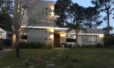 Gran casa en venta en Barrio Privado La Arbolada , Punta del Este.