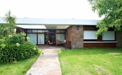 Casa de 3 dormitorios a pasos de Playa Mansa