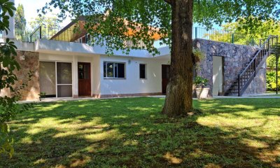 Casa de 3 dormitorios en solanas con piscina y barbacoa cerrada