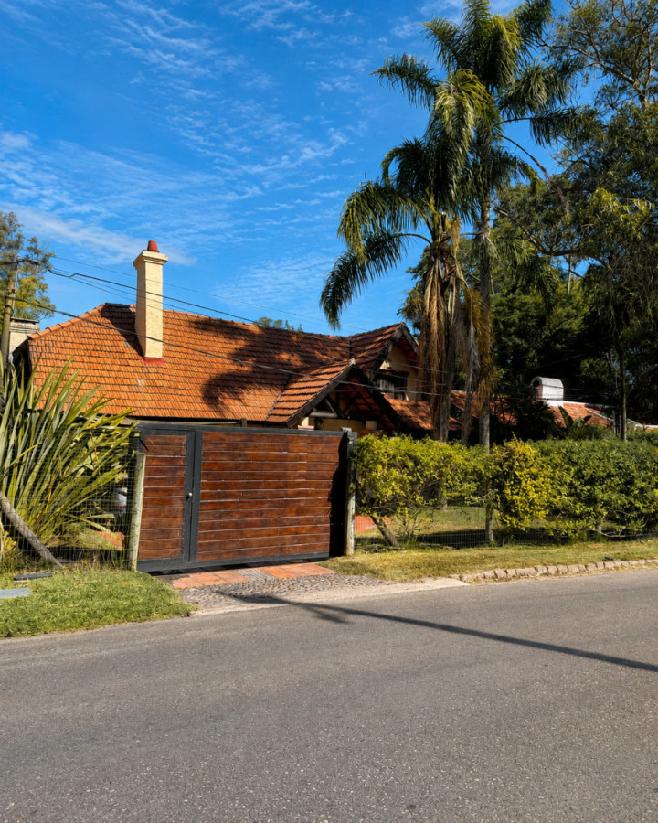 Casa en venta en Pinares - Punta del Este de 3 dormitorios en zona muy residencial y tranquila