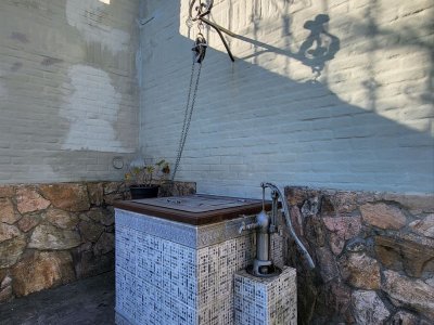 vende chacra de 108 hectareas con casa de 6 dormitorios en pueblo eden. - ndm23032h