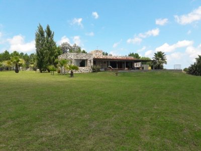 Vende chacra en Camino Eguzquiza - La Barra de 2 dormitorios.