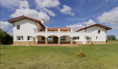 Vende chacra de 10 has de terreno en Pueblo Eden