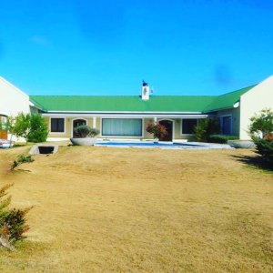 En venta chacra de 5 dormitorios en Ruta 104.
