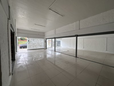 oportunidad de inversión. vendemos locales comerciales en maldonado  - ndm25494l