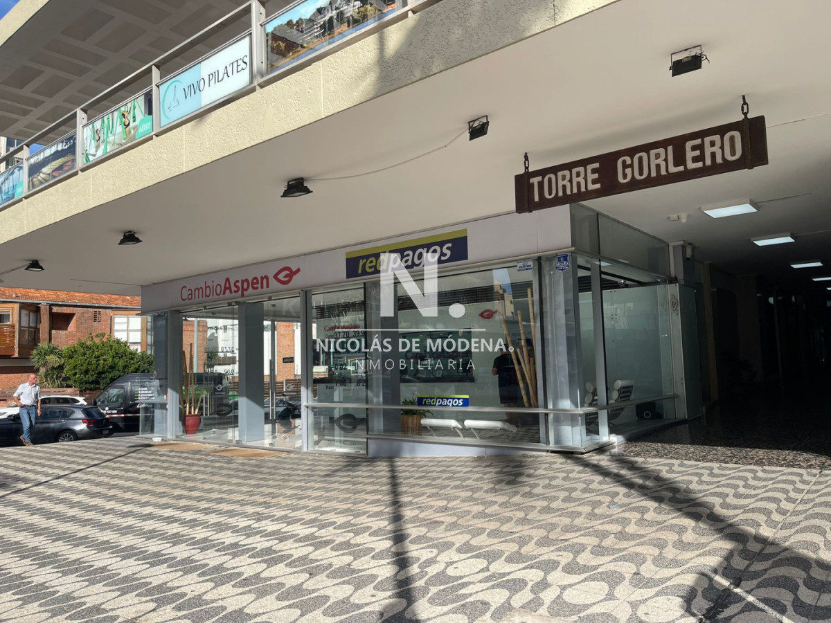 En venta Local de 430m2 en Torre Gorlero  - NDM29354L