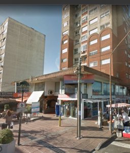 Venta de local en galeria del centro de Maldonado