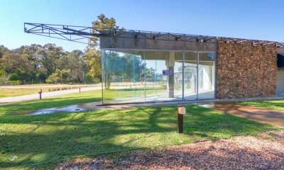 Hermoso local en venta en Solanas