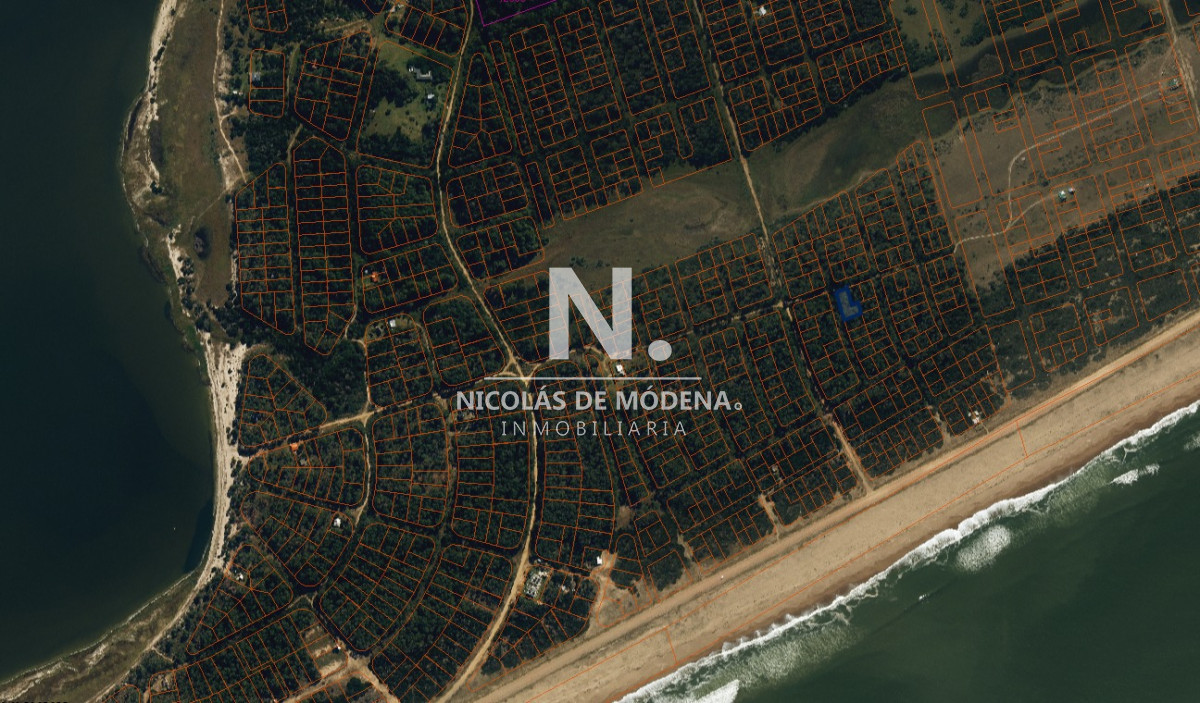 Vende terreno en Costa Bonita. - NDM27276T