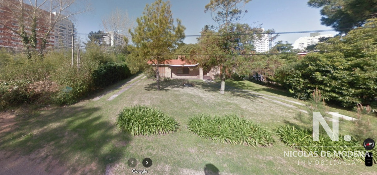 Terreno en Aidy grill , Punta del este , Playa Brava 