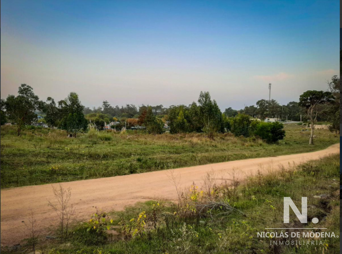 Vende terreno en Golf, de 1711m2.
