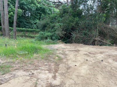 Vende terreno en la Reserva de Montoya. 