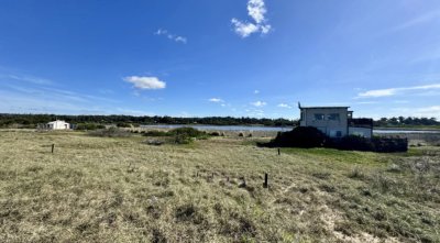 Terreno en venta en Santa Mónica – José Ignacio Superficie: 326 m²
